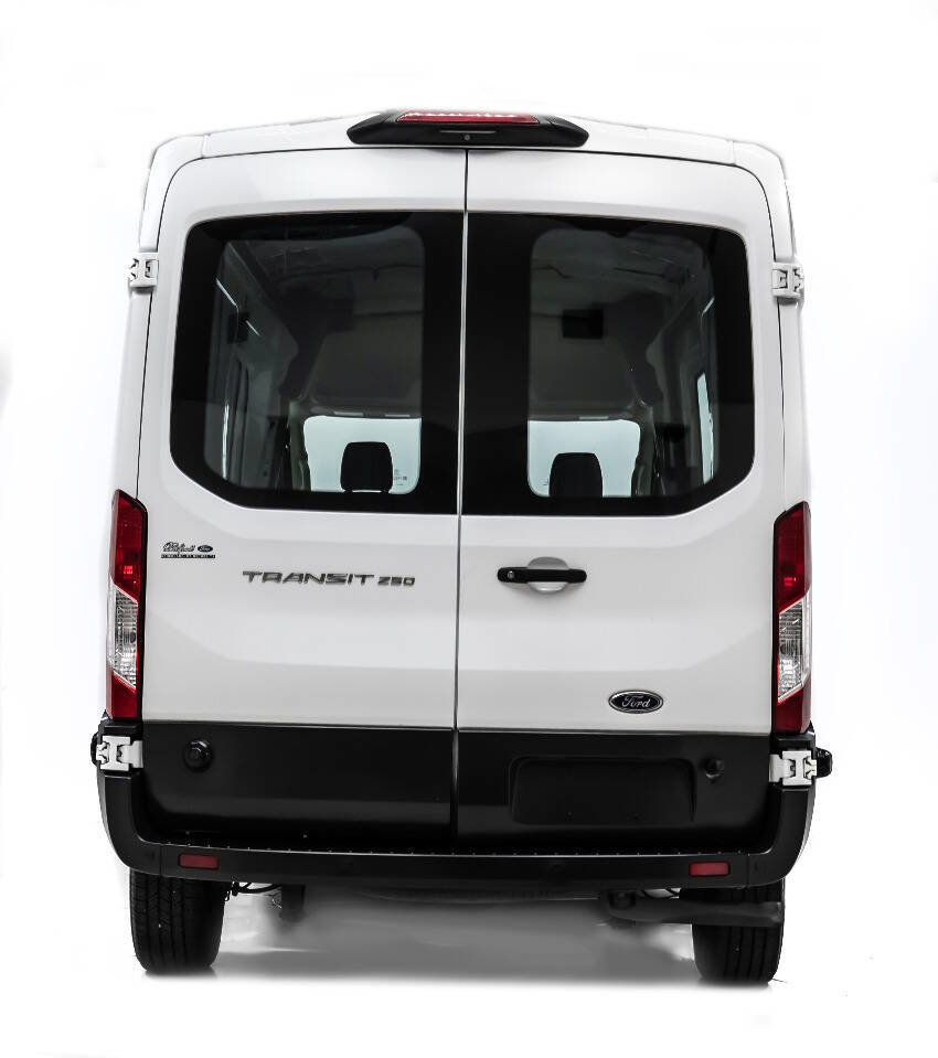 Used 2020 Ford Transit 250 250 3dr SWB Medium Roof Cargo image 7