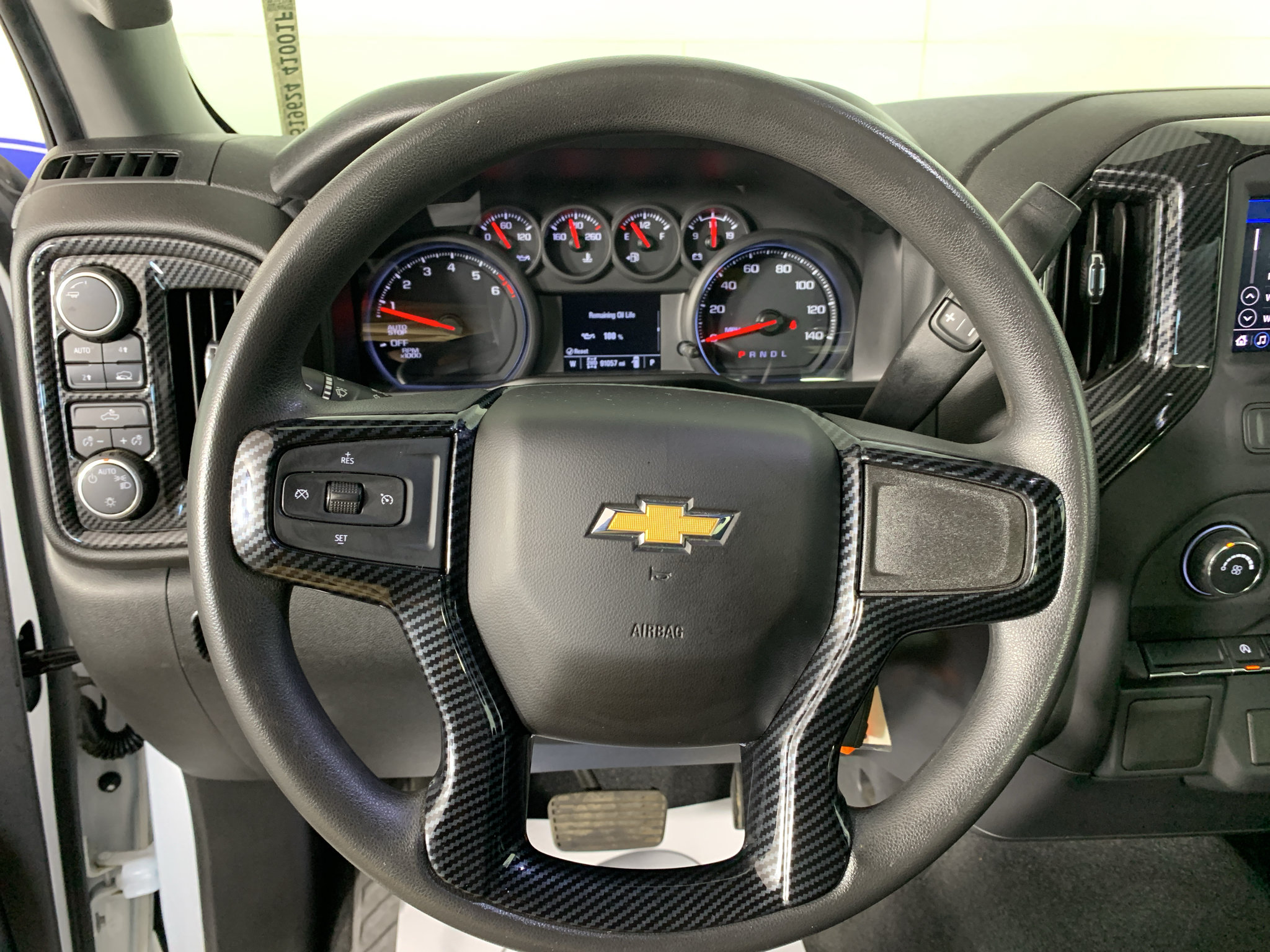 Used 2020 Chevrolet Silverado 1500 Custom w/ Custom Value Package AWD/4WD image 18