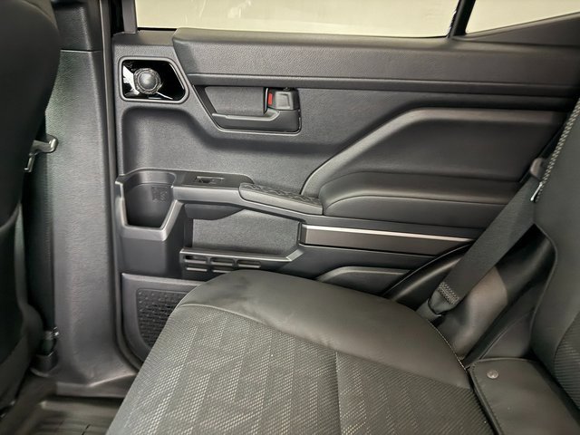 Used 2025 Toyota 4Runner TRD Off-Road Premium image 33