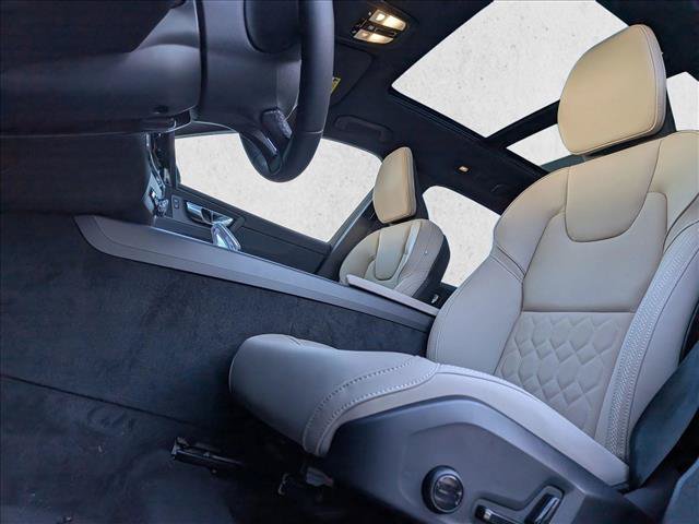 New 2026 Volvo XC60 T8 Plus w/ Protection Package Premier AWD/4WD image 4