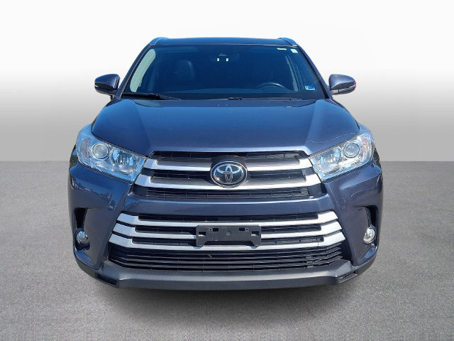 Used 2019 Toyota Highlander XLE AWD/4WD image 2