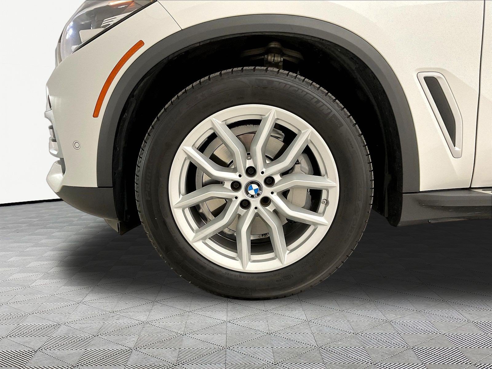 Used 2021 BMW X5 xDrive40i w/ Premium Package 2 AWD/4WD image 34