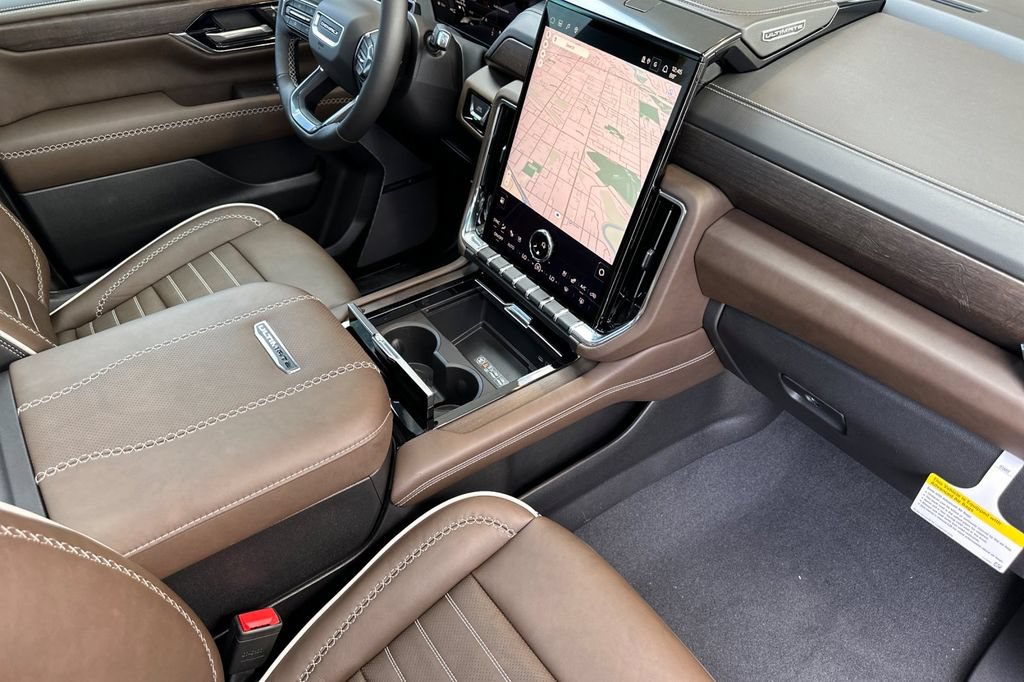 New 2026 GMC Yukon Denali Ultimate AWD/4WD image 18