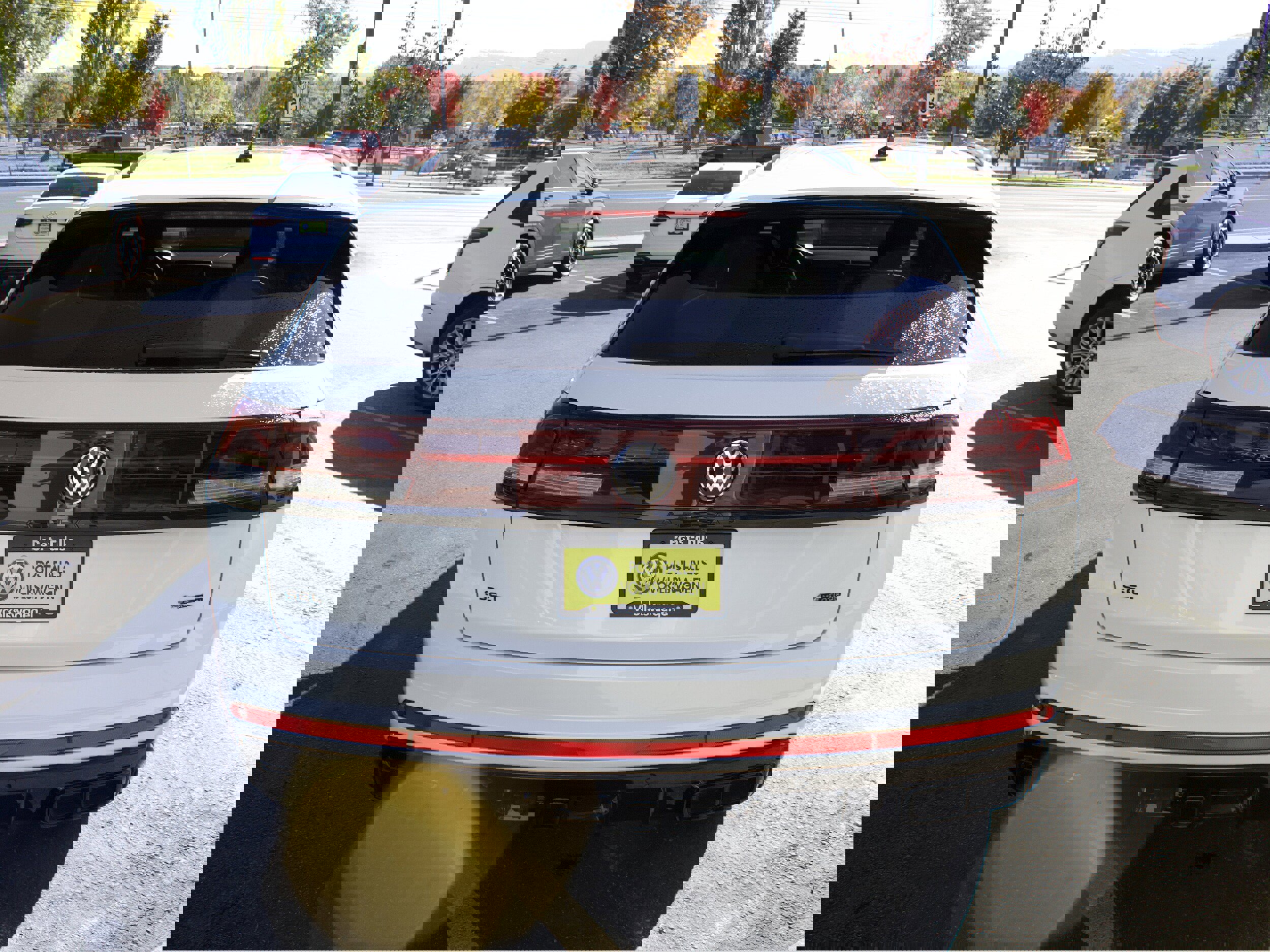 New 2026 Volkswagen Atlas Cross Sport SEL R-Line image 6