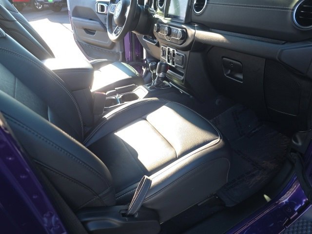 Used 2023 Jeep Wrangler Unlimited Sahara w/ Cold Weather Group image 40