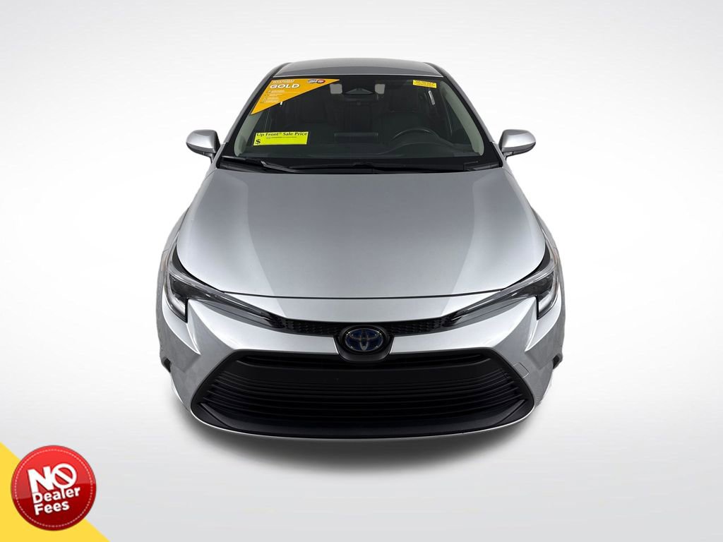 Used 2024 Toyota Corolla LE w/ LE Convenience Package AWD/4WD image 9