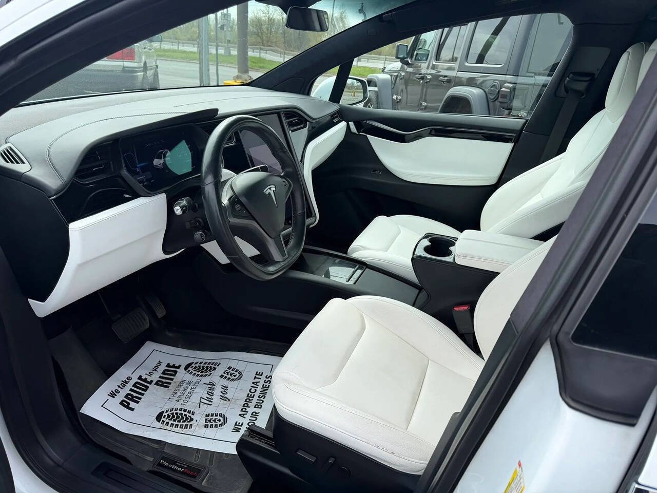 Used 2020 Tesla Model X Long Range image 9