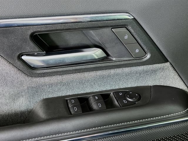 Used 2026 GMC Sierra EV Elevation AWD/4WD image 9