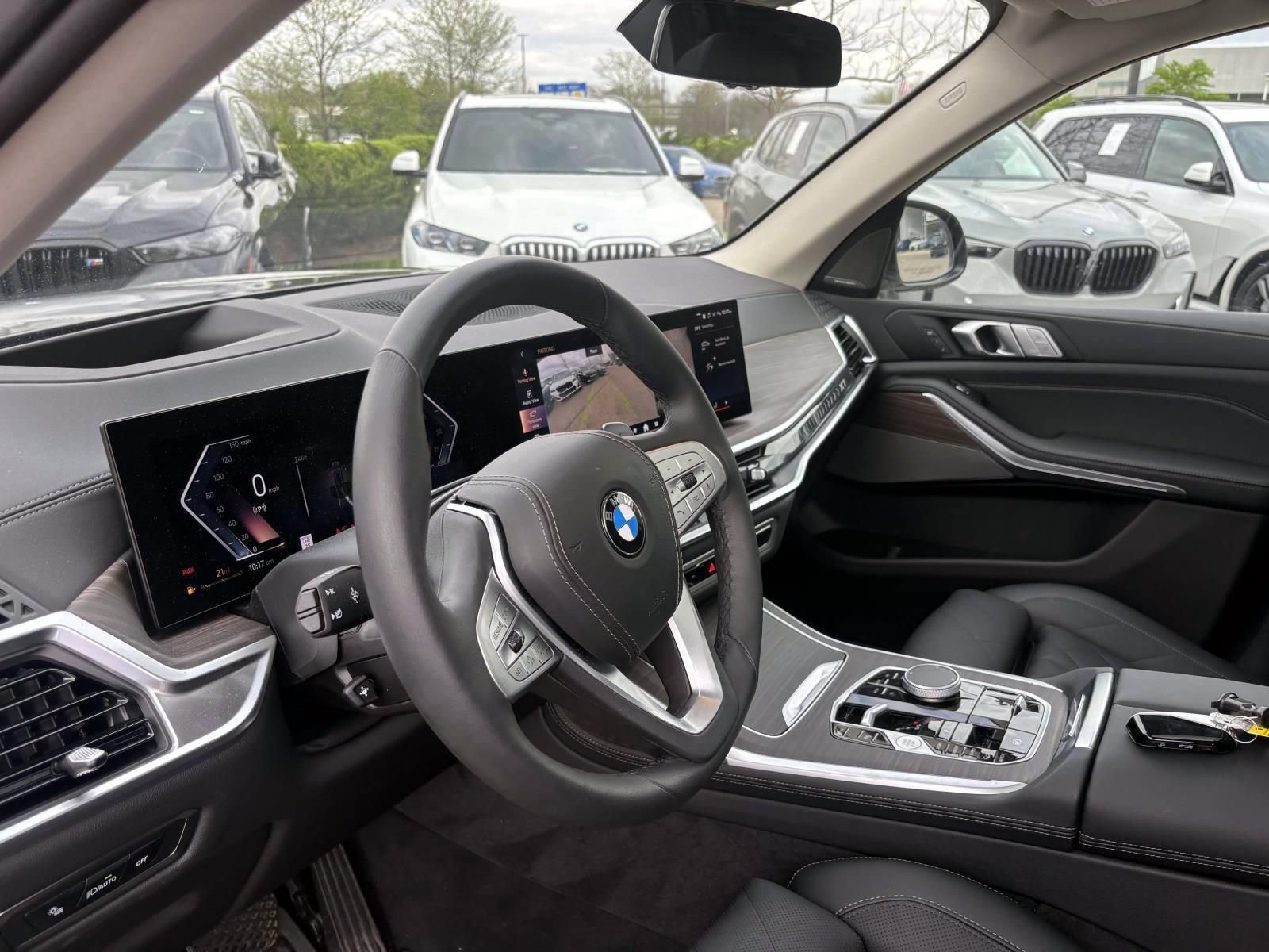 Used 2026 BMW X7 xDrive40i w/ Premium Package AWD/4WD image 24