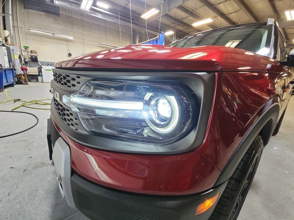 Used 2025 Ford Bronco Sport Badlands AWD/4WD image 29