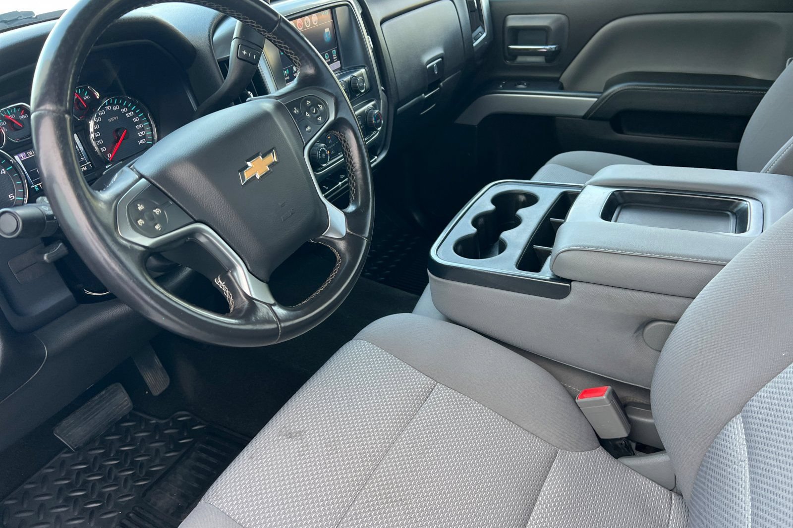 Used 2016 Chevrolet Silverado 3500 LT w/ LT Convenience Package AWD/4WD image 7