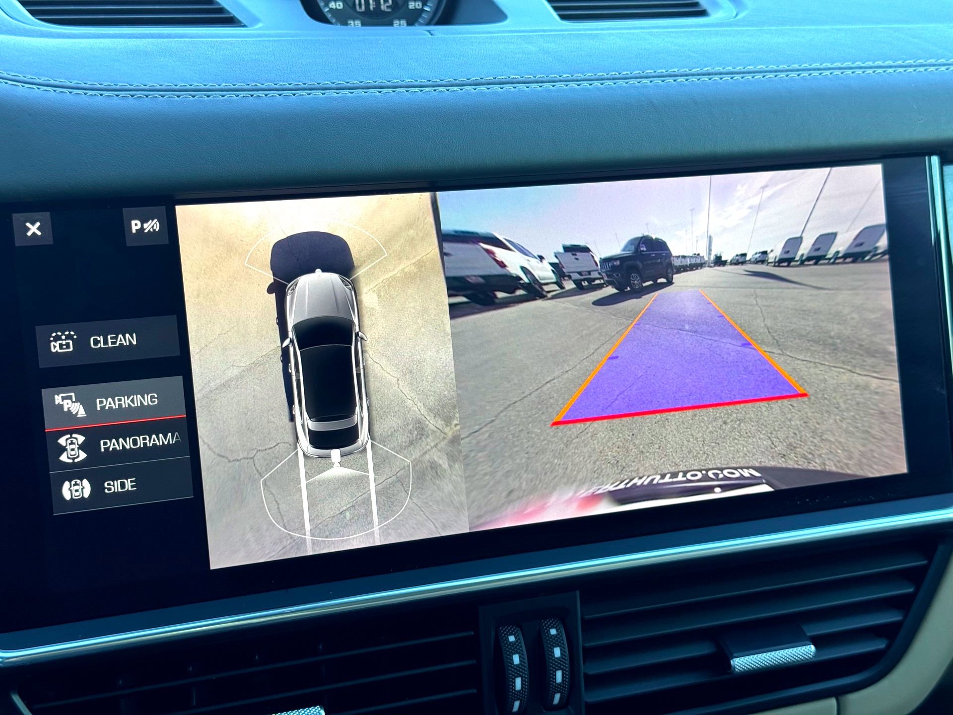 Used 2021 Porsche Cayenne S image 40