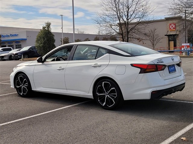 Used 2024 Nissan Altima 2.5 SR image 3