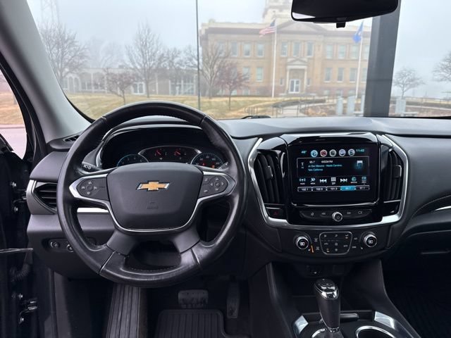 Used 2019 Chevrolet Traverse RS AWD/4WD image 16