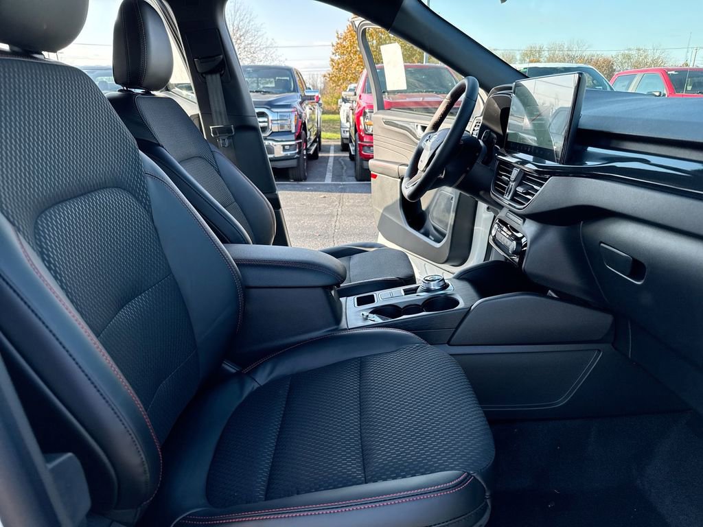New 2026 Ford Escape ST-Line w/ Tech Pack #1 image 22