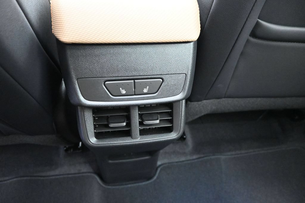 New 2026 Chevrolet Equinox ACTIV w/ Convenience Package III FWD image 18