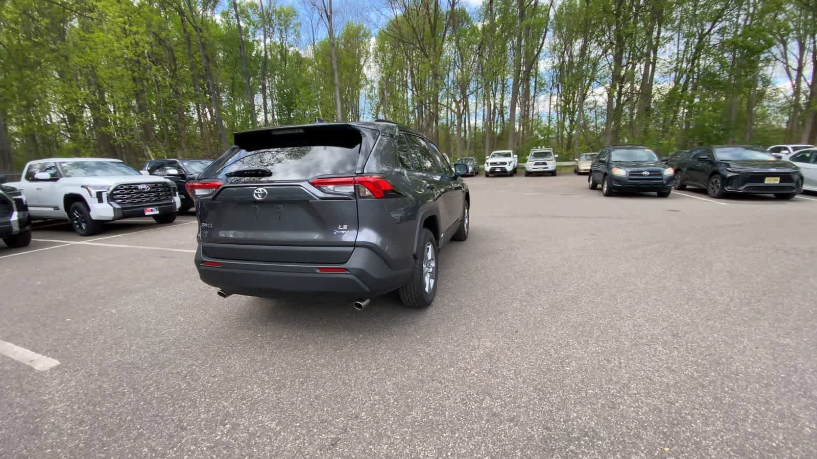 Used 2025 Toyota RAV4 LE AWD/4WD image 9