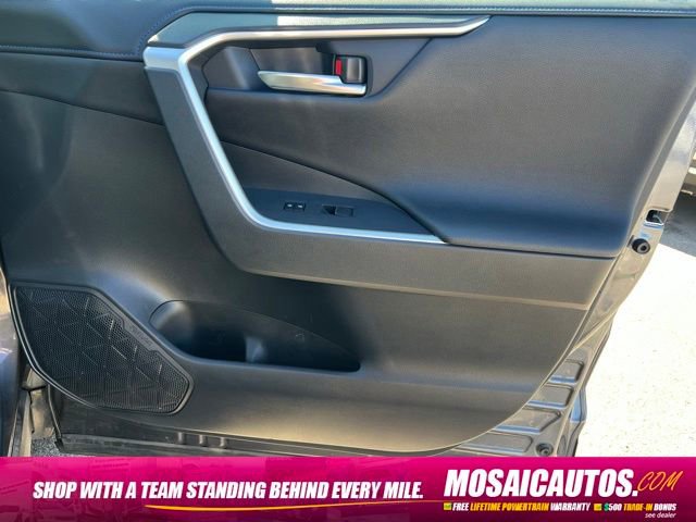 Used 2019 Toyota RAV4 XSE w/ XSE Weather Package AWD/4WD image 9