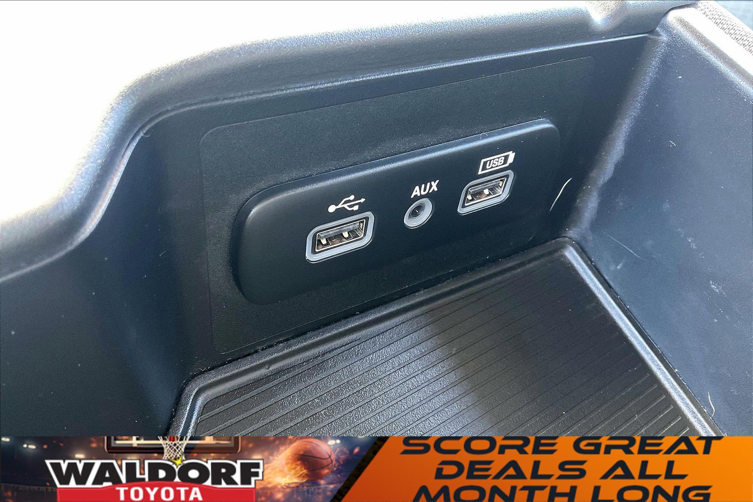 Used 2018 RAM 3500 Tradesman w/ Chrome Appearance Group image 38