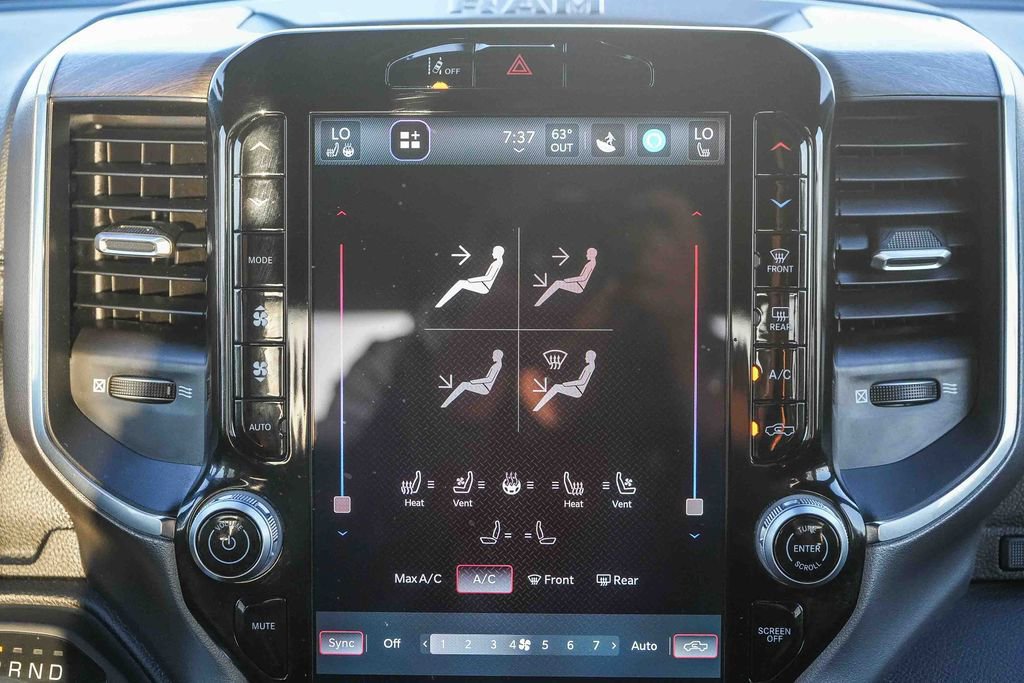 Used 2025 RAM 1500 Laramie image 15