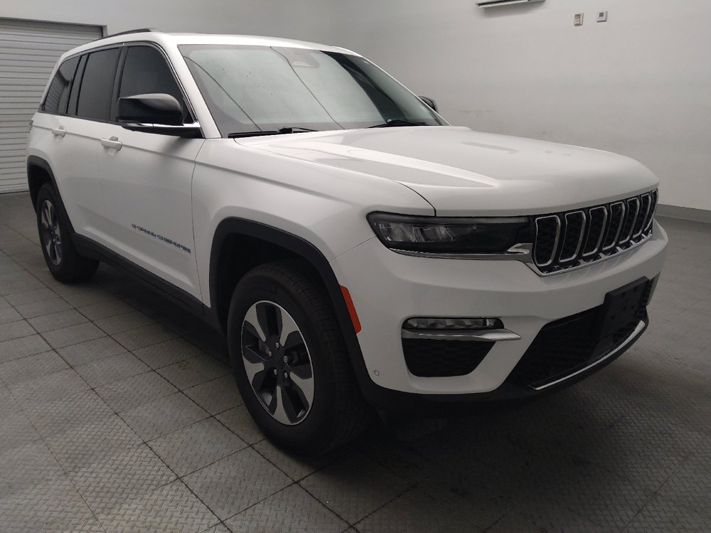 Used 2023 Jeep Grand Cherokee 4WD 4xe w/ Luxury Tech Group II image 13