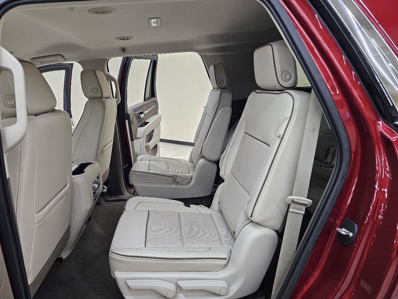 Used 2021 GMC Yukon Denali RWD image 26