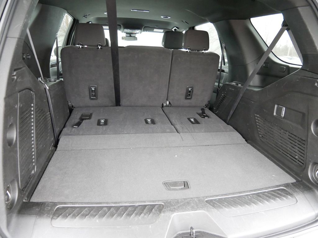 Used 2024 GMC Yukon SLE image 10