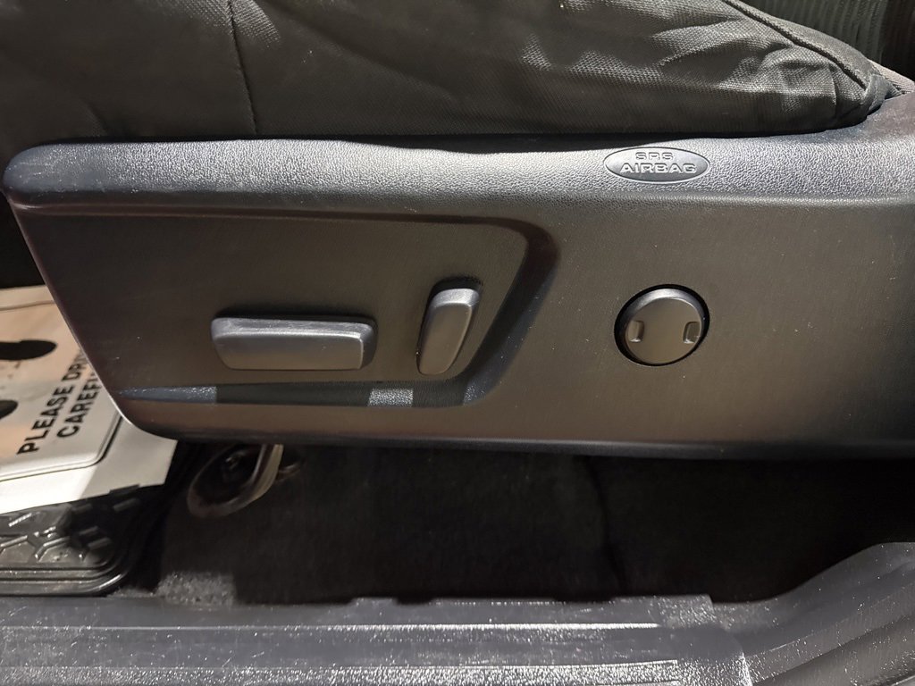 Used 2017 Toyota Tundra SR image 12