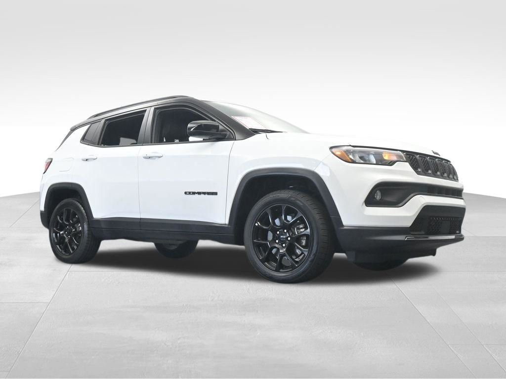 Used 2023 Jeep Compass Altitude image 61