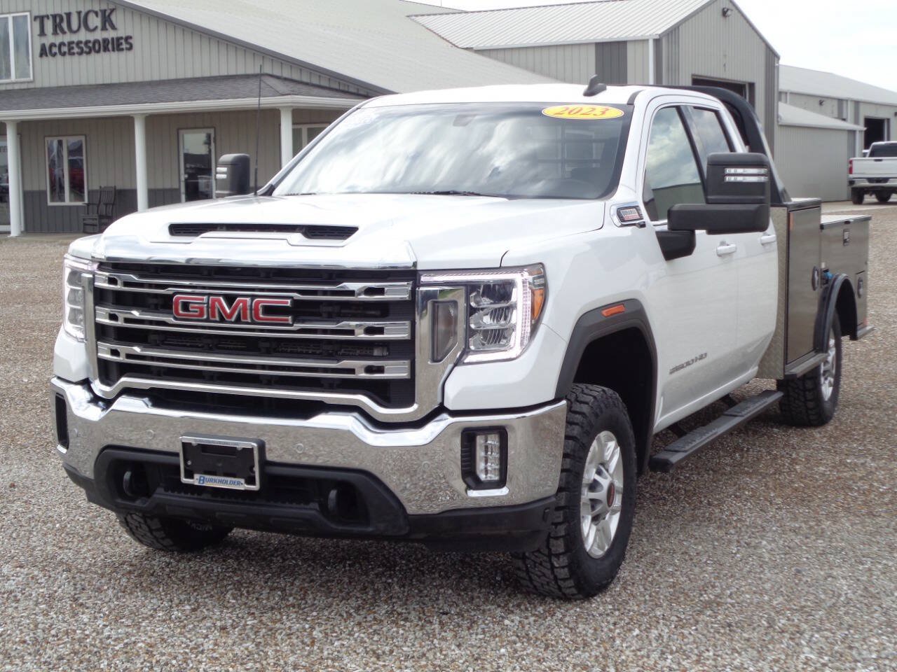 Used 2023 GMC Sierra 2500 SLE w/ SLE Convenience Package AWD/4WD image 5