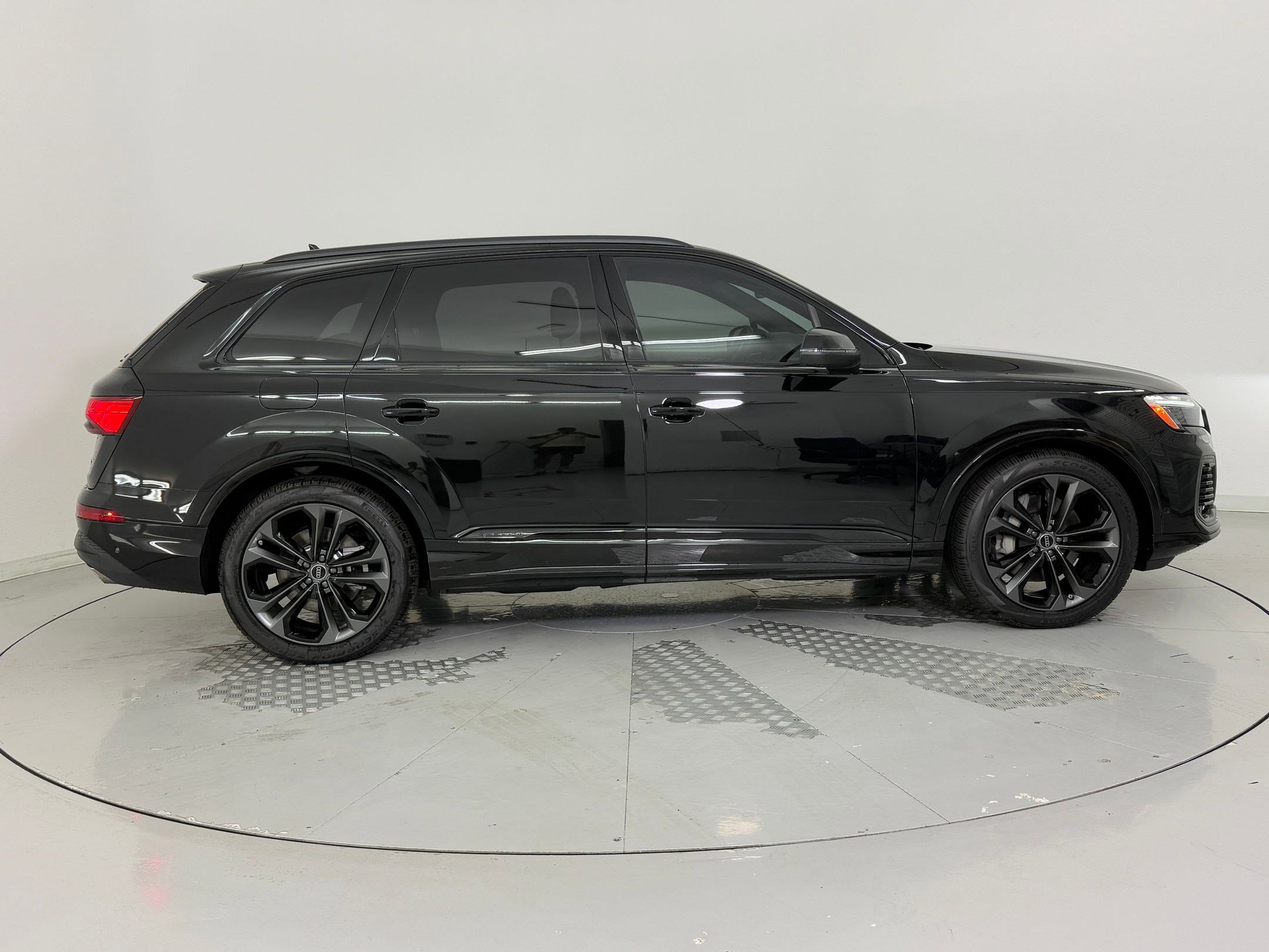 New 2026 Audi Q7 3.0T Premium Plus image 8