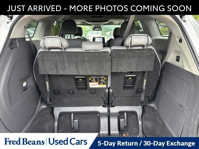 Used 2022 Toyota Sienna XLE w/ XLE Plus Package FWD image 8