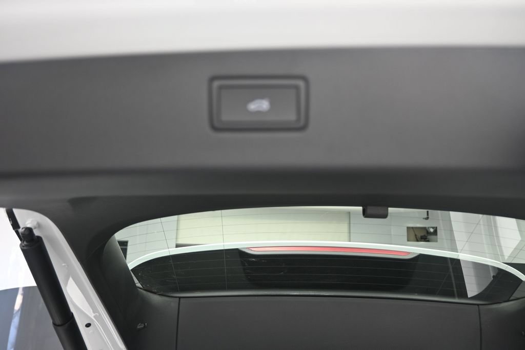 New 2026 Volkswagen Tiguan SE FWD image 25