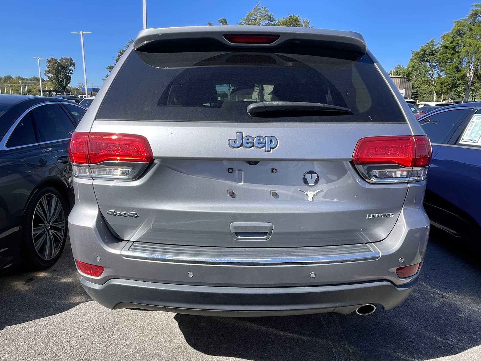 Used 2016 Jeep Grand Cherokee Limited w/ Luxury Group II AWD/4WD image 5