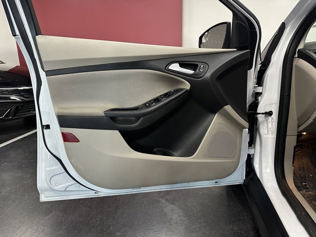 Used 2017 Ford Focus SE image 13