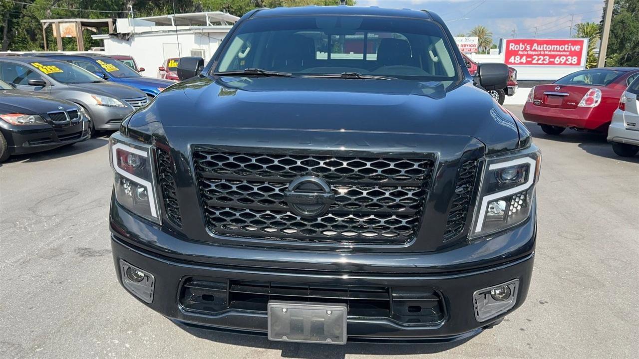 Used 2017 Nissan Titan S AWD/4WD image 5