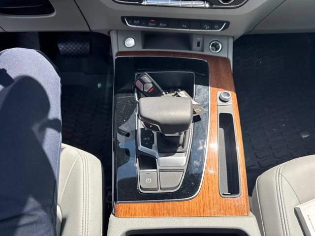 Certified 2023 Audi Q5 2.0T Premium Plus w/ Premium Plus Package AWD/4WD image 11
