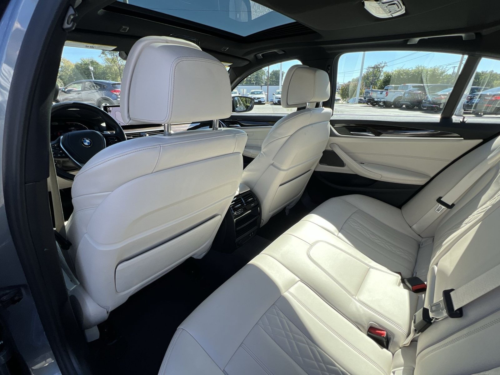 Used 2021 BMW 540i xDrive w/ Premium Package AWD/4WD image 23