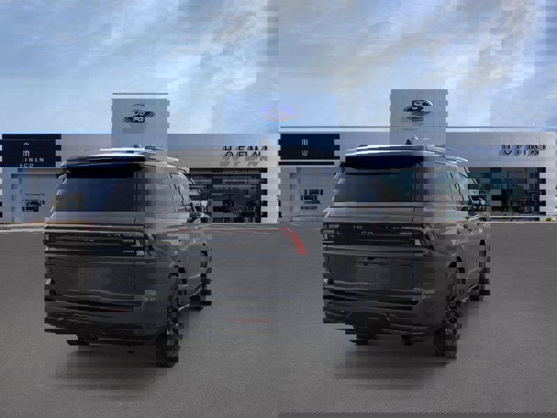 New 2025 Lincoln Navigator L Reserve w/ Jet Appearance Package image 8