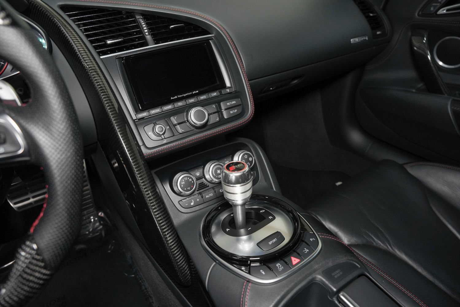 Used 2014 Audi R8 V10 AWD/4WD image 40