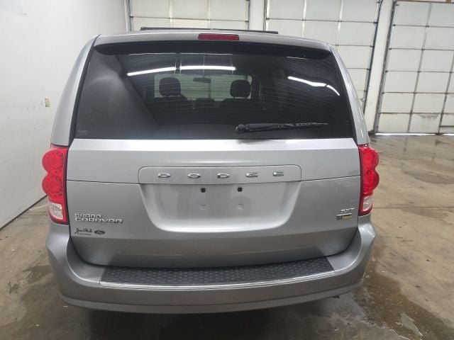Used 2016 Dodge Grand Caravan SXT FWD image 8