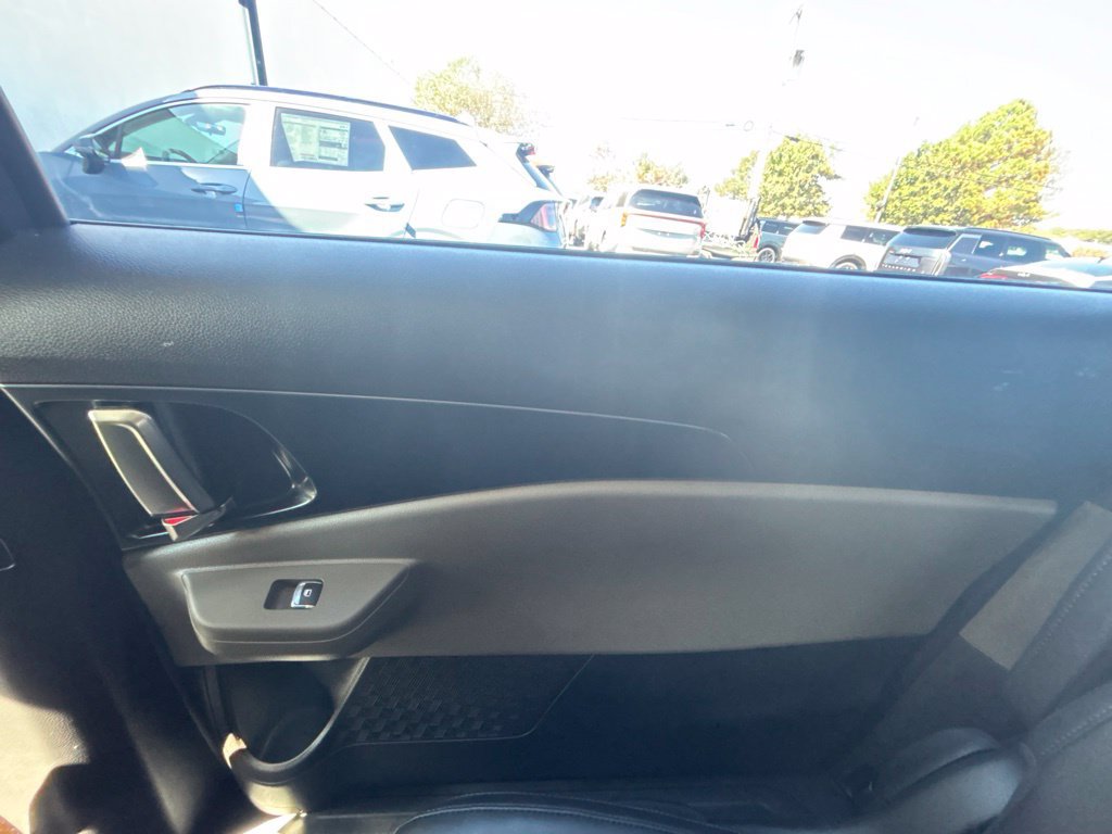 Certified 2026 Kia Carnival FWD image 23