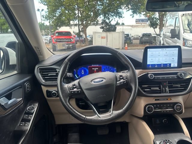 Used 2020 Ford Escape Titanium AWD/4WD image 34