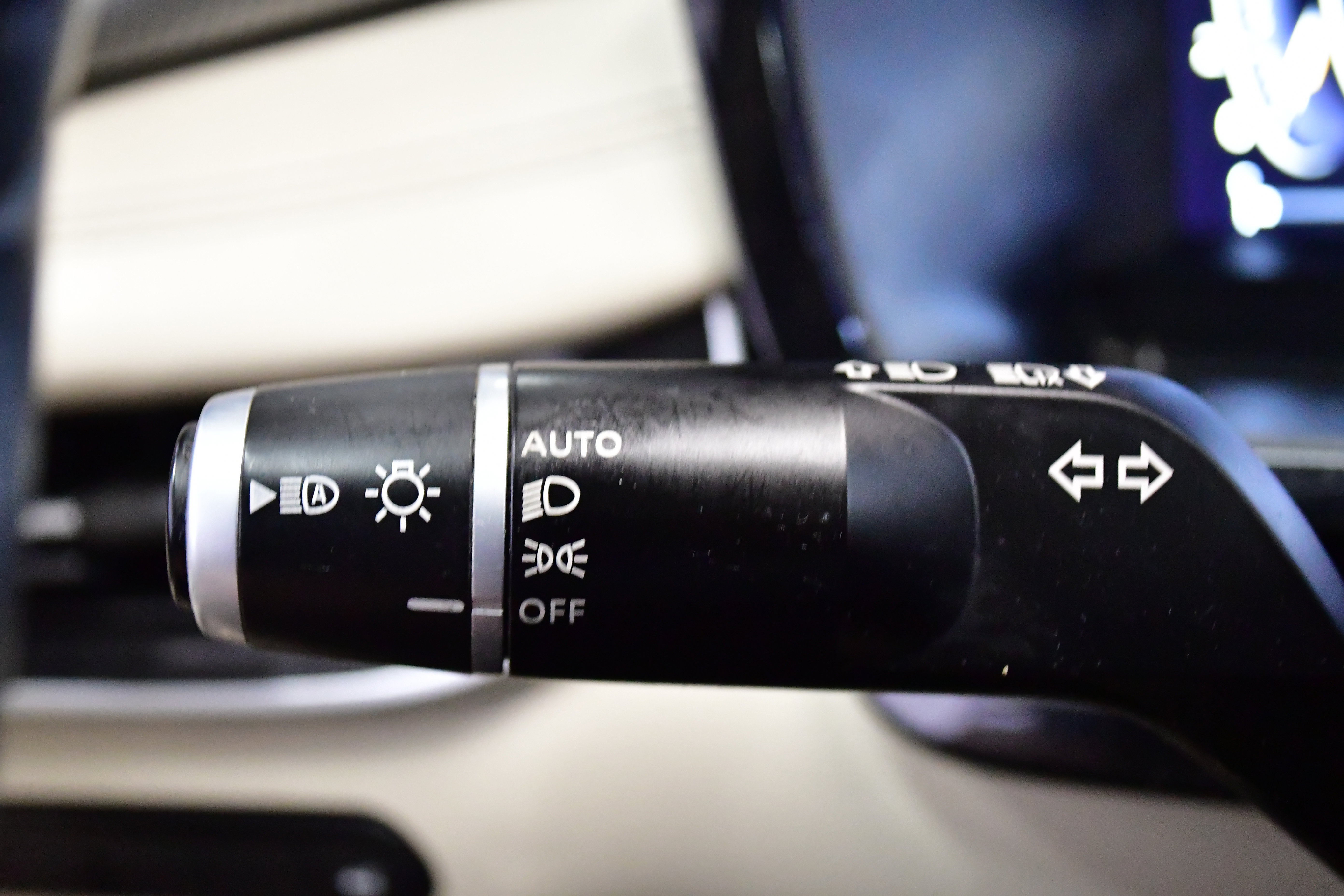 Used 2023 INFINITI QX60 Luxe w/ Cargo Package image 24