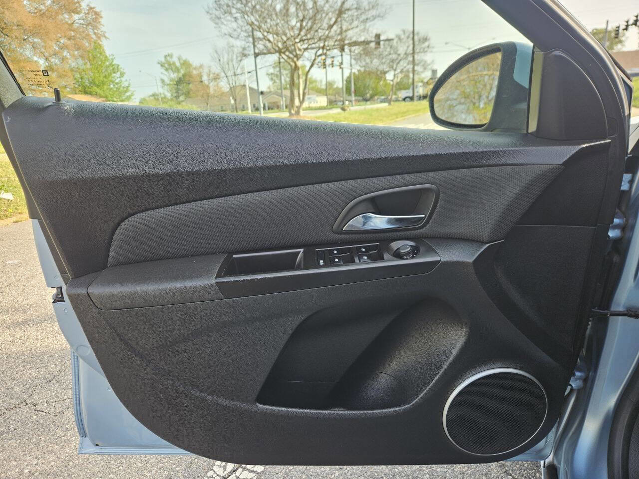 Used 2012 Chevrolet Cruze Eco FWD image 12