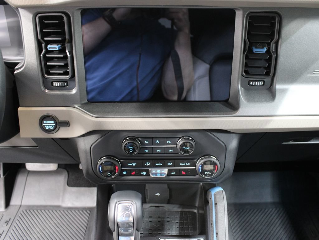 Used 2024 Ford Bronco Wildtrak AWD/4WD image 18