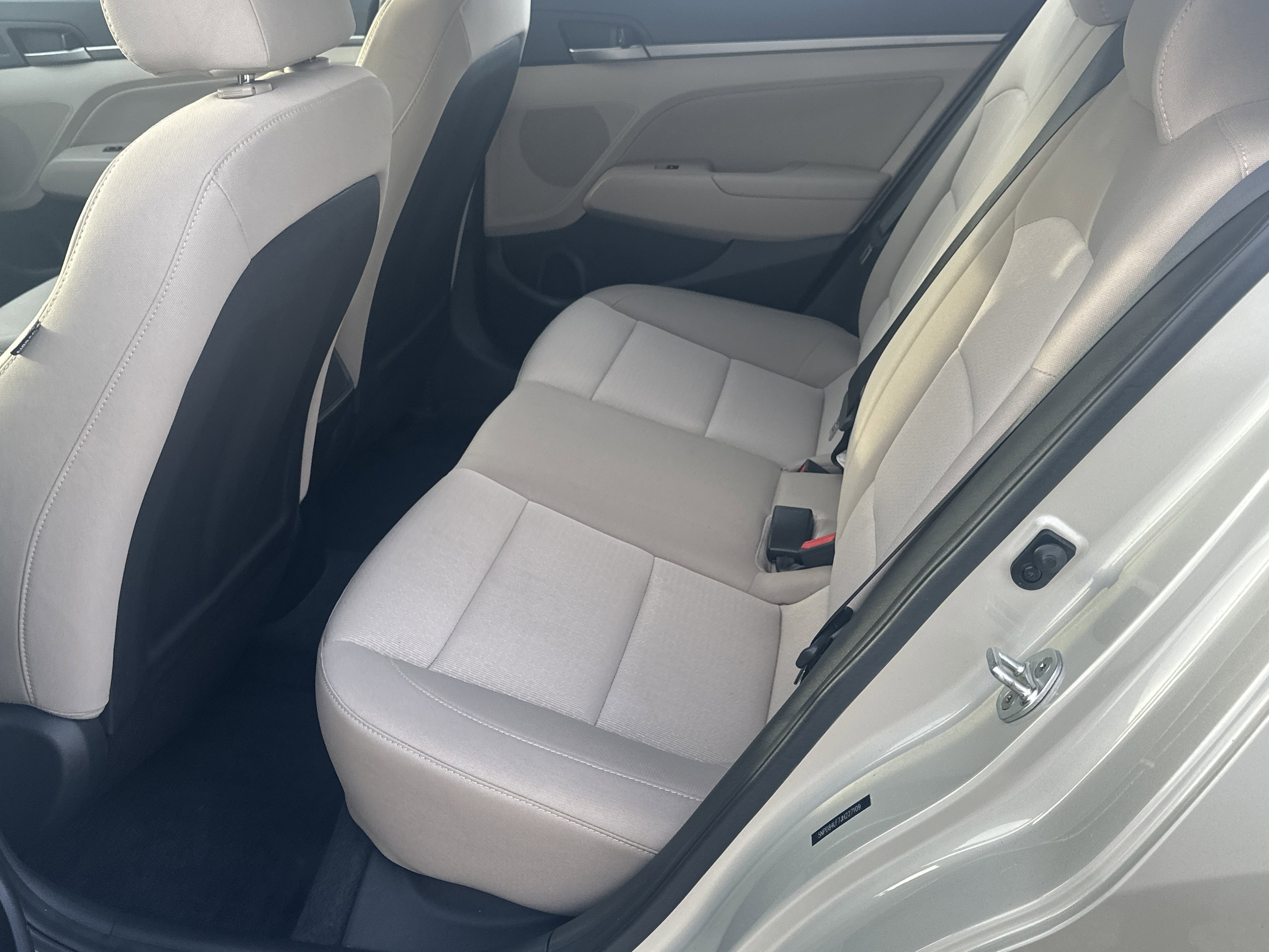 Used 2018 Hyundai Elantra SEL w/ Cargo Package image 20