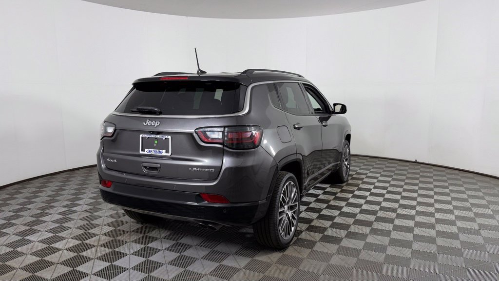 Used 2022 Jeep Compass Limited w/ Elite Group AWD/4WD image 9