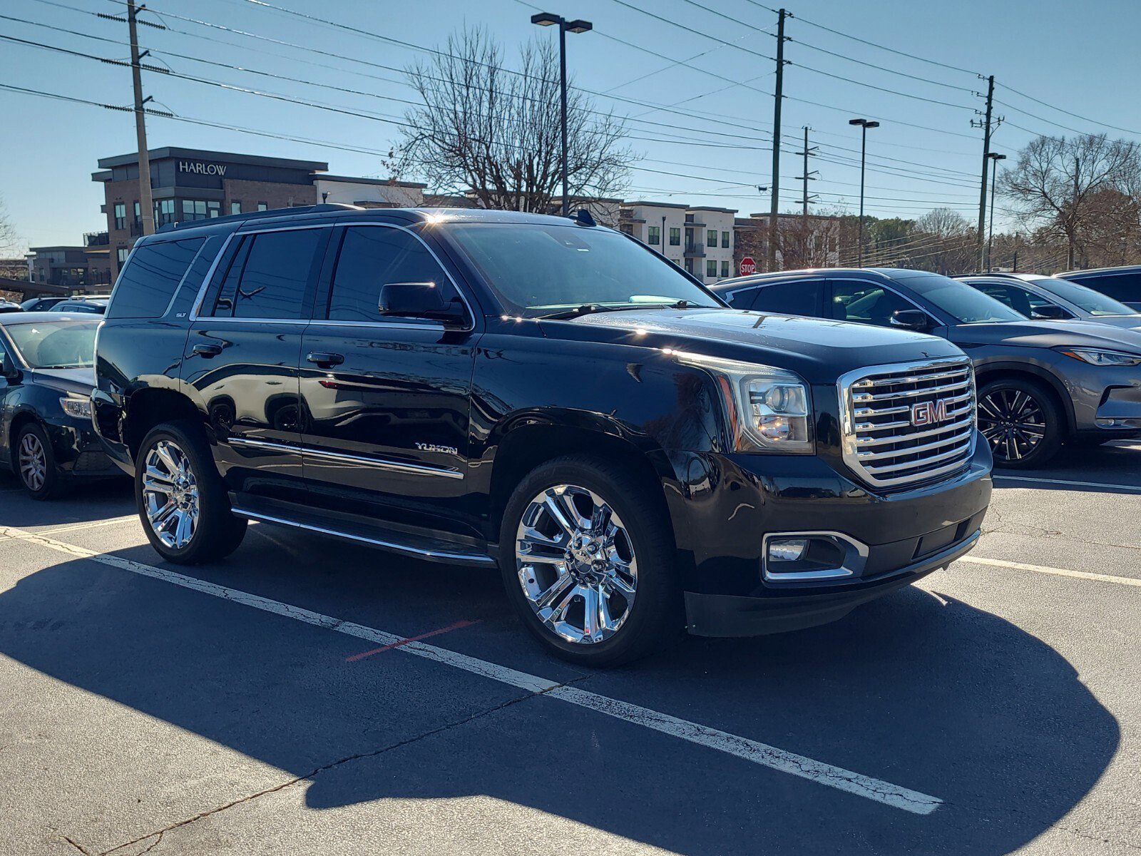 Used 2020 GMC Yukon SLT w/ Premium Edition image 4