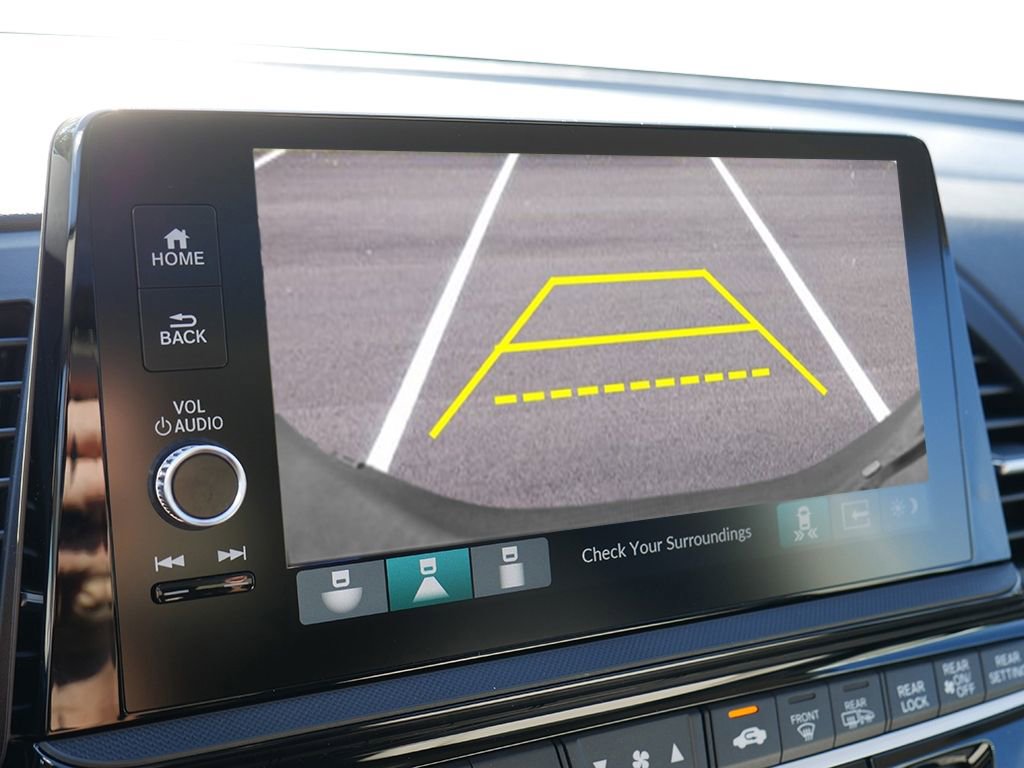 New 2026 Honda Odyssey Touring image 18